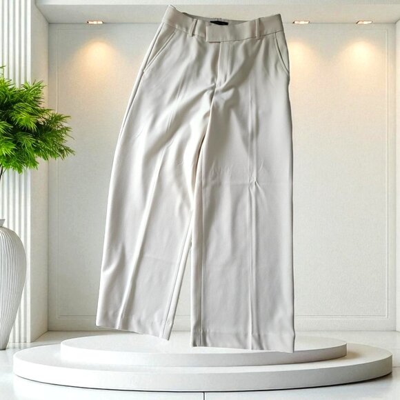 Banana Republic Pants - Banana Republic Twill Staight Trousers transition cream/ petite 8